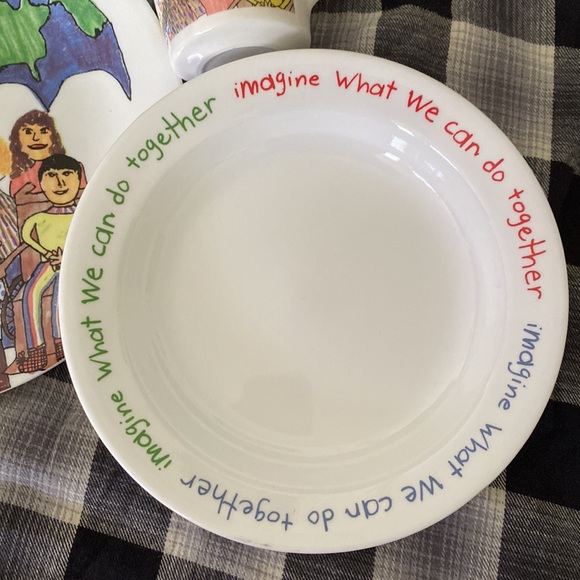 5pcs. INCLUSIVE ARTWORK♥️CORELLE by Corning. 2 plates. 2 bowls. 1 mug. ADORBZ - Picture 9 of 13